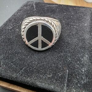 Silver Peace Sign Ring (1633)